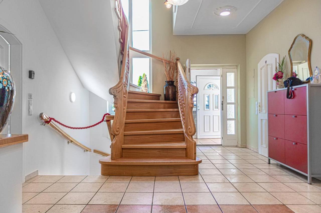 Double In An Elegant House Gd