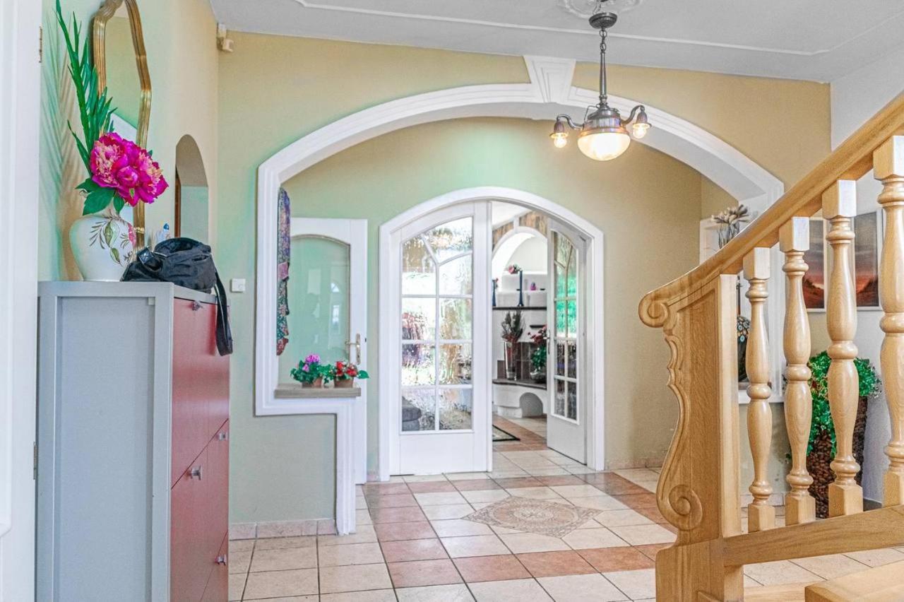 Privatunterkunft Double In An Elegant House Gd