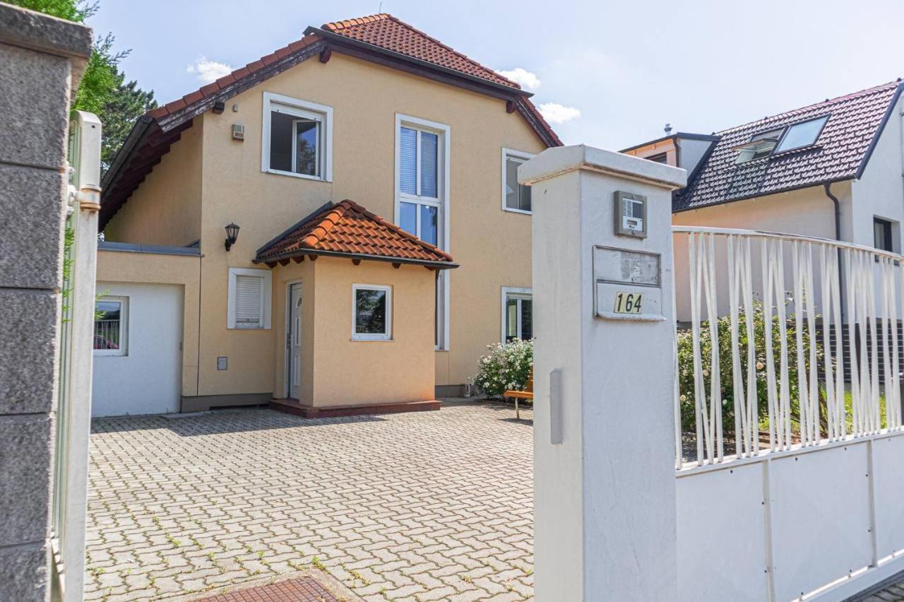 Double In An Elegant House Gd Privatunterkunft Wien
